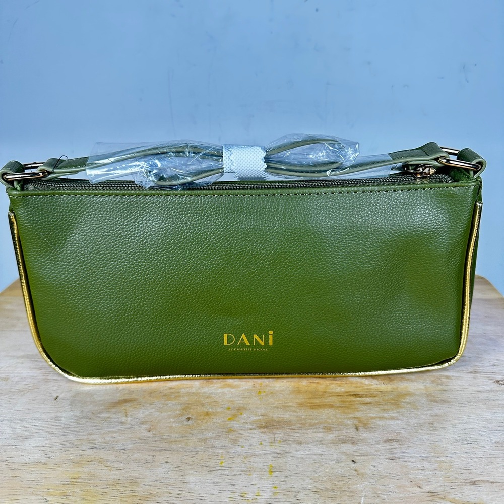 DANI by Danielle Nicole Tiana Handbag Green Princess and the Frog Purse Bag NWT - Picture 2 of 11